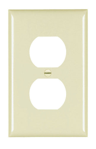 Legrand Pass & Seymour® TradeMaster® Jumbo 1-Gang Nylon Wall Plate 1 Duplex Receptacle Opening